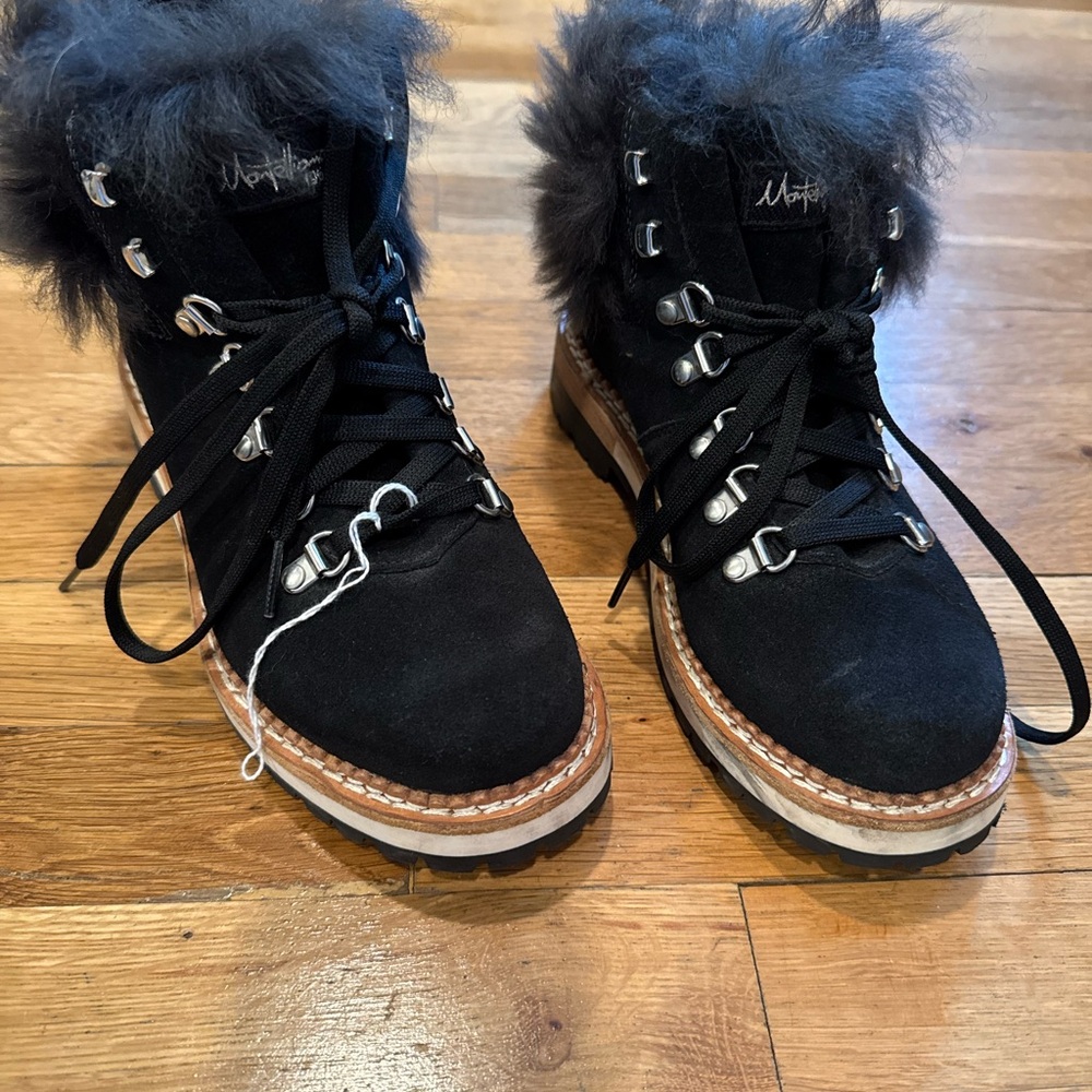 Montelliana 1965 Women's Black Suede boots with Fur-Trim size 36 worn 1 time